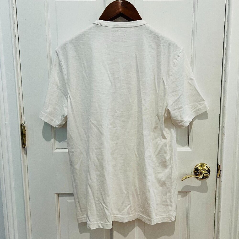 Faherty Sunwashed Pocket Tee T-Shirt NWT - Size Large - Picture 2 of 6